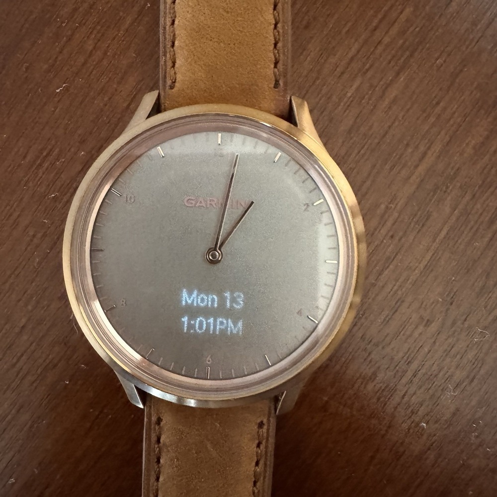 GARMIN Vivomove HR Smartwatch Rose Gold Leather & Silicone Band, Charger, Box - Picture 15 of 16